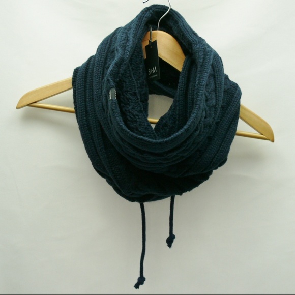 Bickely + Mitchell Accessories - Bickley + Mitchell Knit Snood Chunky Scarf Unisex